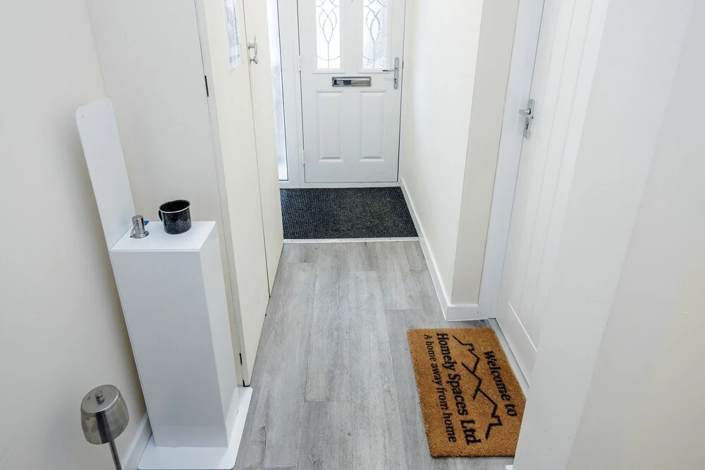 Studio Flat in Bedford Near Hospital & Stations