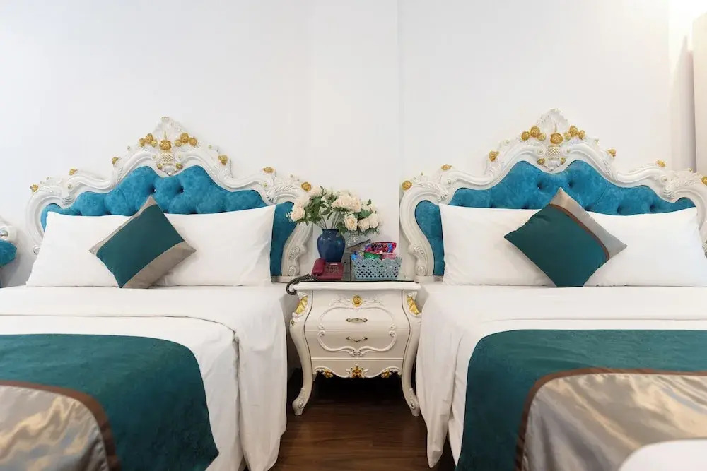Royal Hotel Thanh Trì