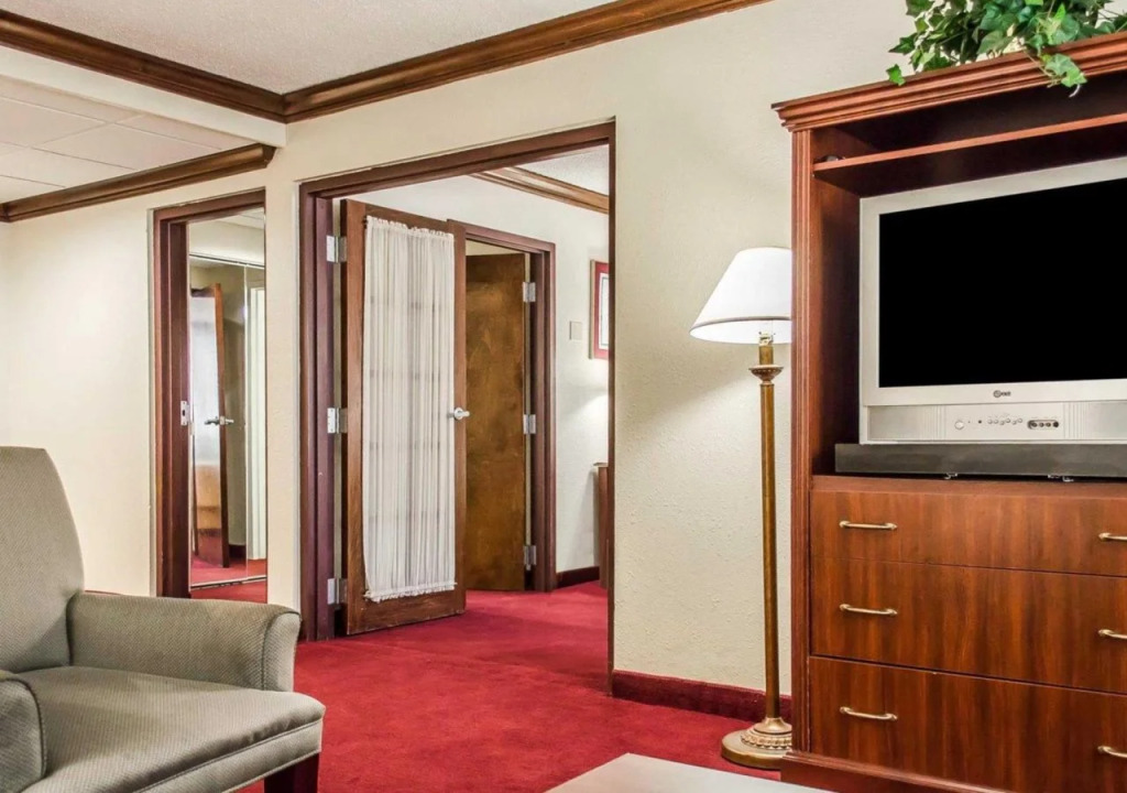 Norwood Inn Hudson - Akron North
