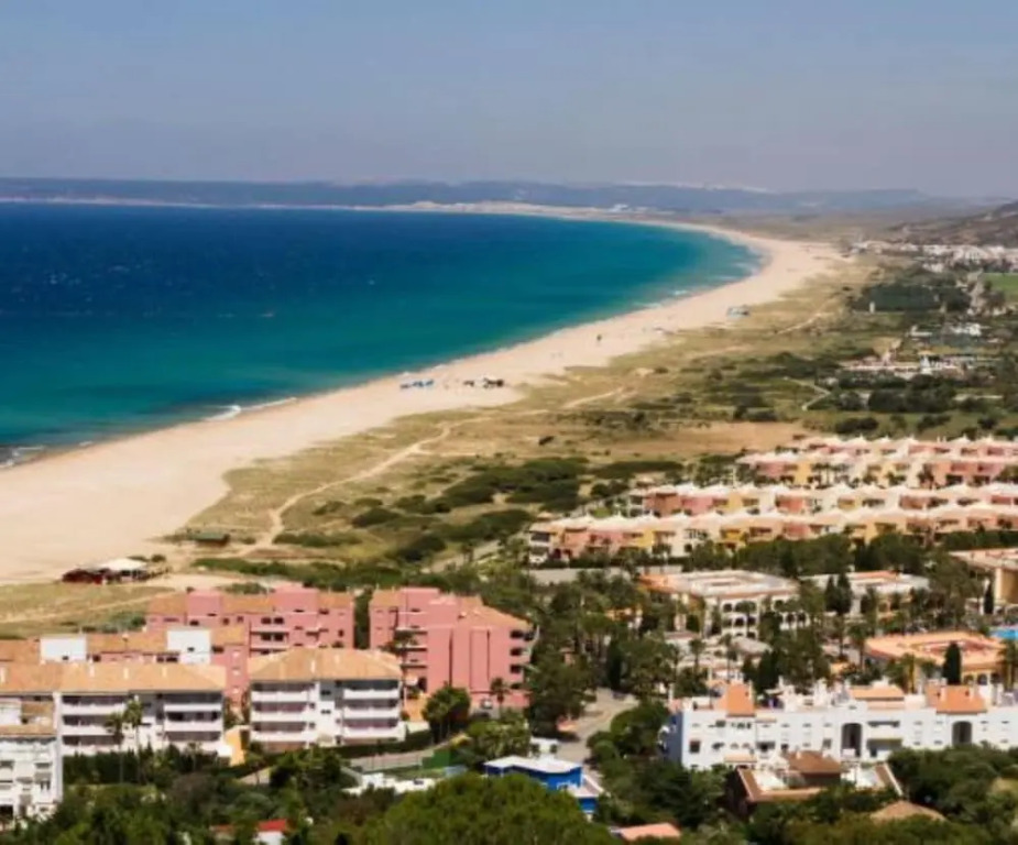 106076 - Apartment in Zahara de los Atúnes