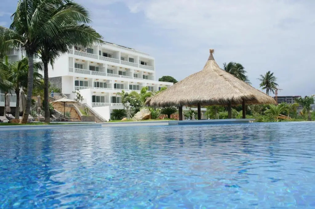 The Cliff Resort & Residences