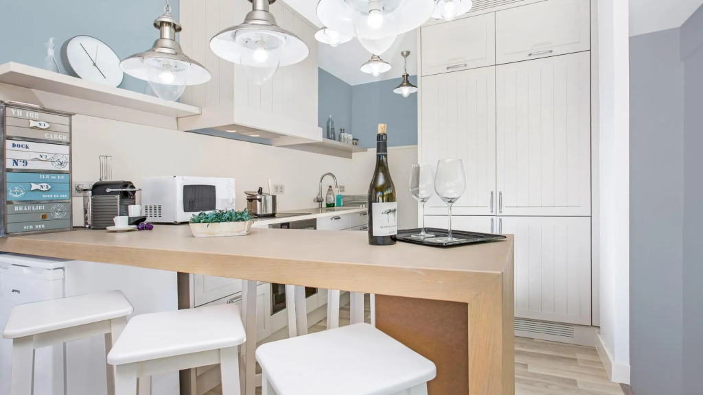 Gala in Llafranc with 4 bedrooms and 2 bathrooms