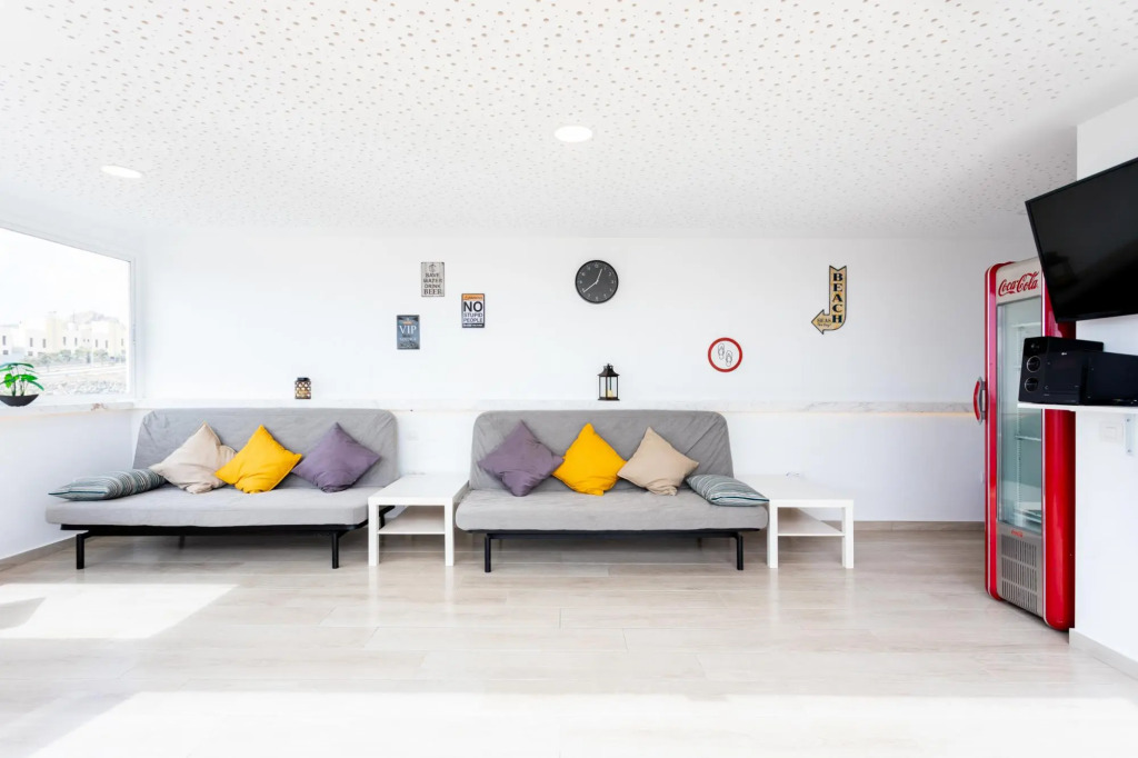 Home2Book Beautiful Duplex Parque La Reina + Wifi