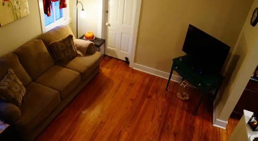 6th Street Guest House and Suites