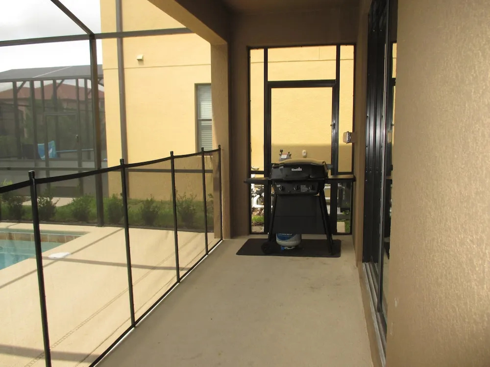 Solterra 6 Bedroom House w Pool - 7032SR