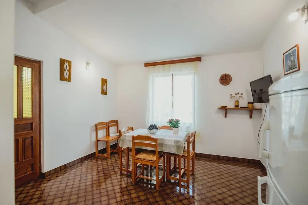 Apartments Antun