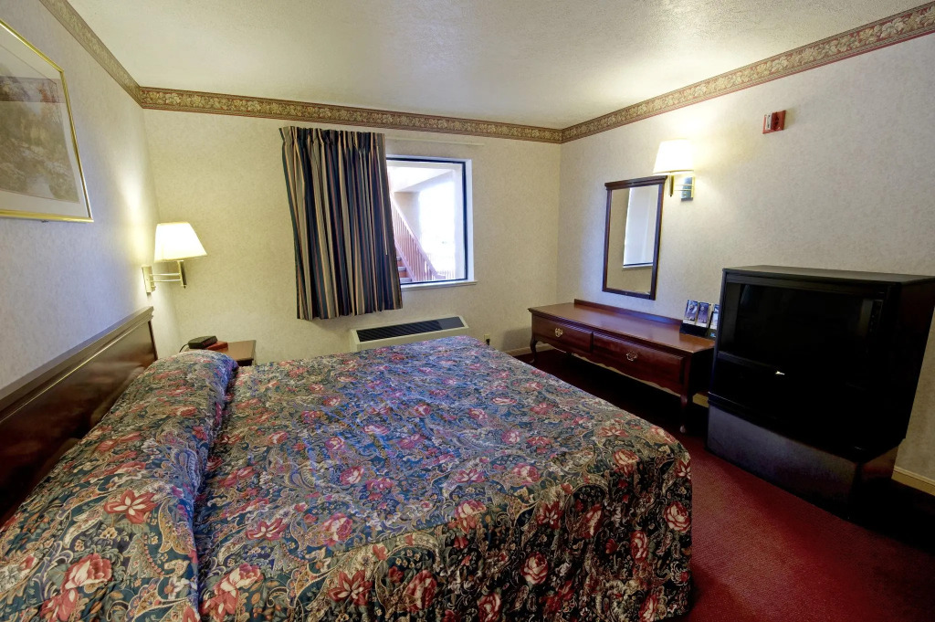 Americas Best Value Inn and Suites Houston/Northwest Brookhollow
