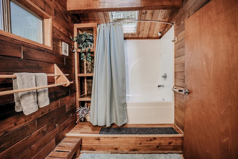 26SL - Hot Tub - BBQ - Game Room - Dishwasher - Sleeps 8