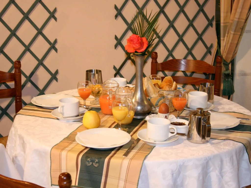 Auberge Le Colombien - Hôtel et Restaurant