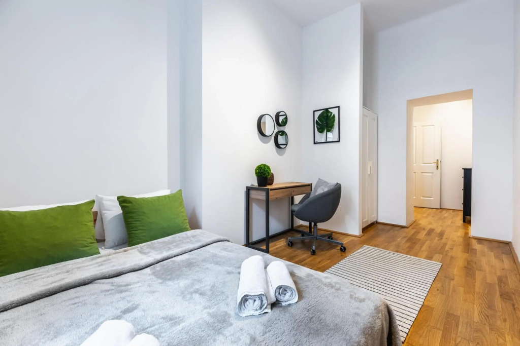 Precious apartment in calm district area