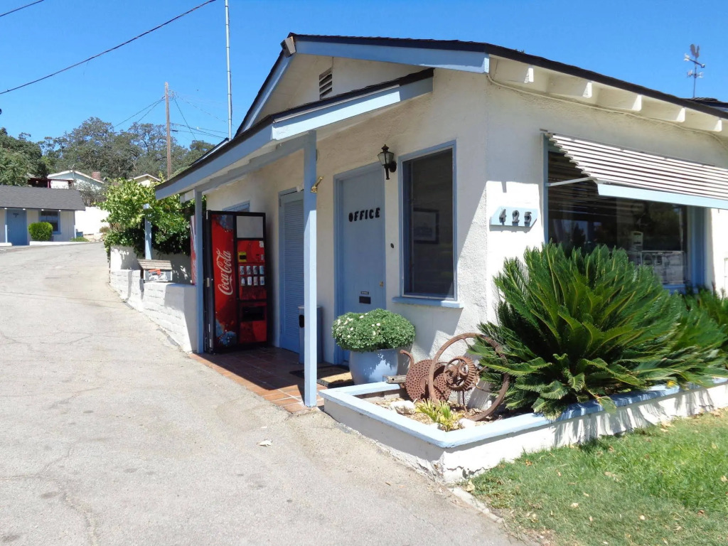 Farmhouse Paso