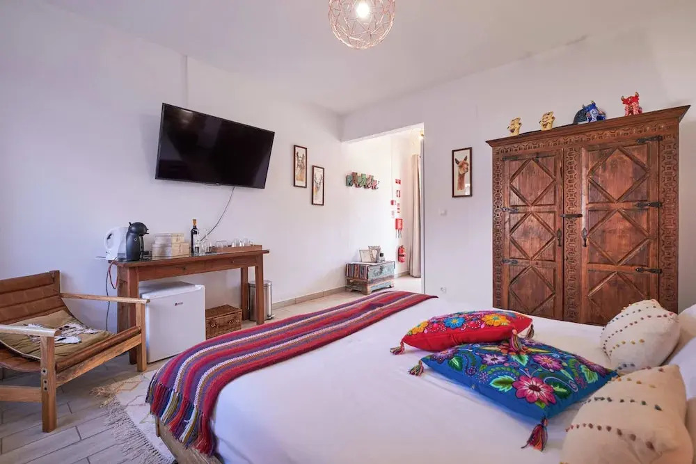 A Casa Branca - with Pool & Jacuzzi
