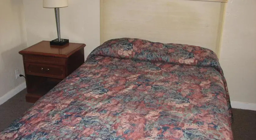 Budget Inn