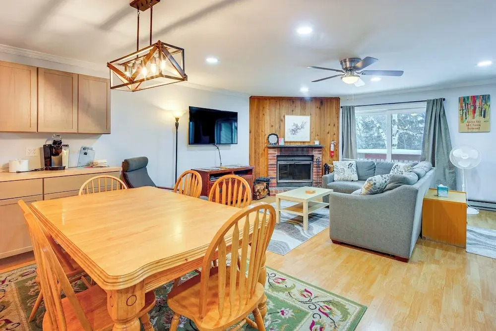 Primely Located Dover Escape < 1 Mi to Mt Snow!