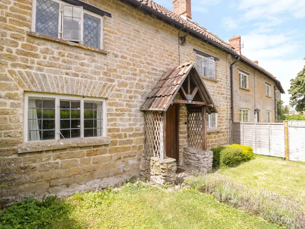 Shaston Cottage