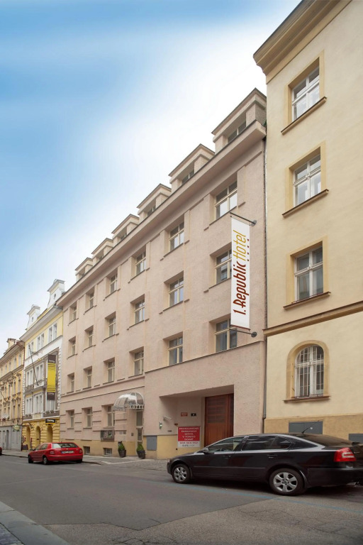 1.Republic Hotel