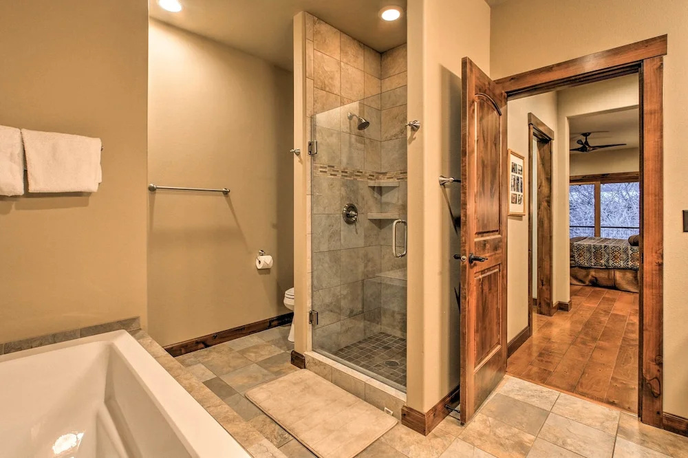 Red Lodge Townhome w/ Private Hot Tub & Mtn Views!