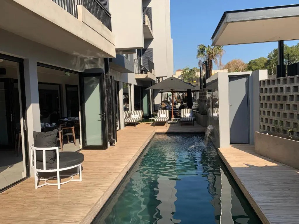 Melrose Apartment