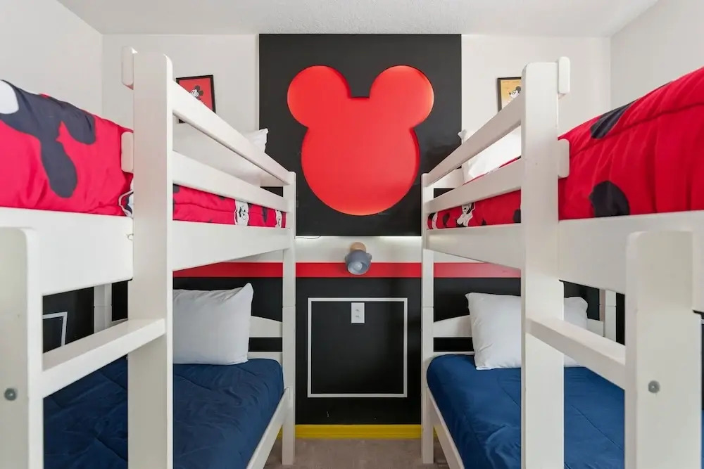 Spacious Disney Getaway, Sleeps 14