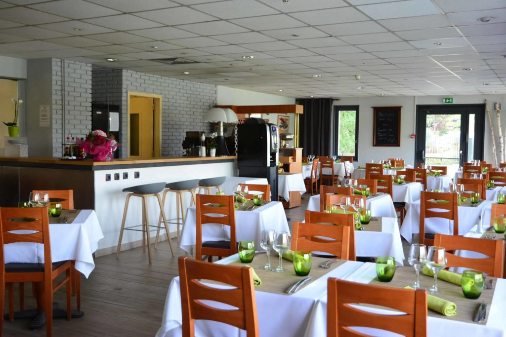 Logis - Hôtel & Restaurant des Lacs Paris Sud