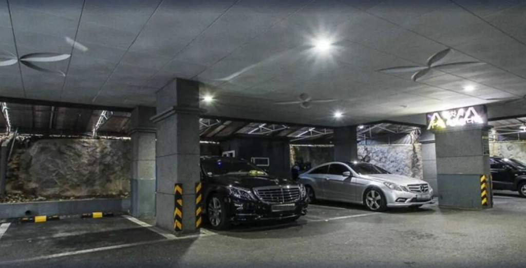 Ava Hotel