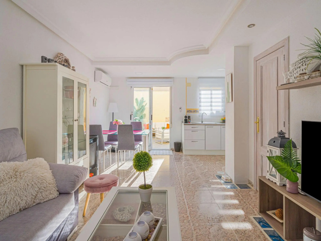 Charming Holiday Home in San Miguel de Salinas with Pool