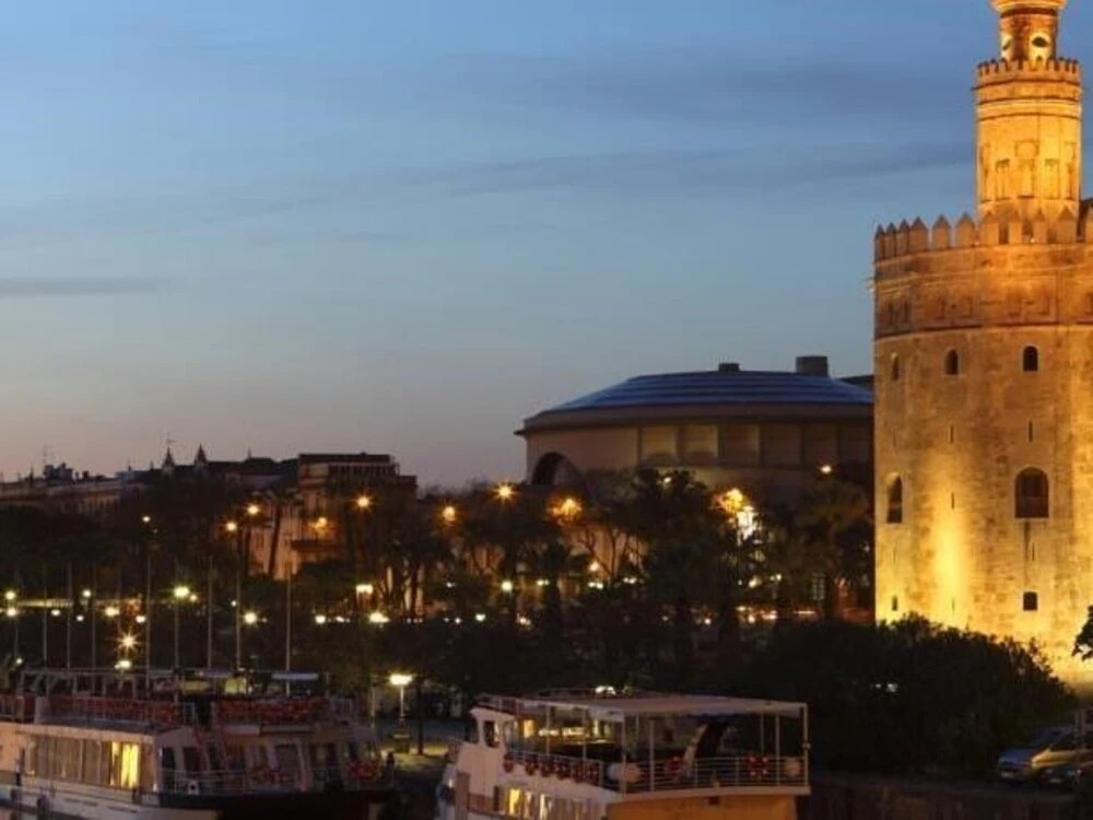 Reservaloen Casa Sevillana