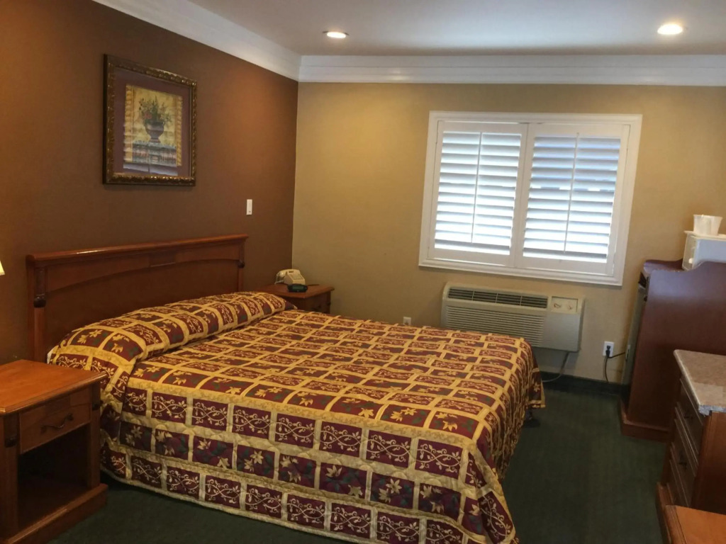 Beverly Inn