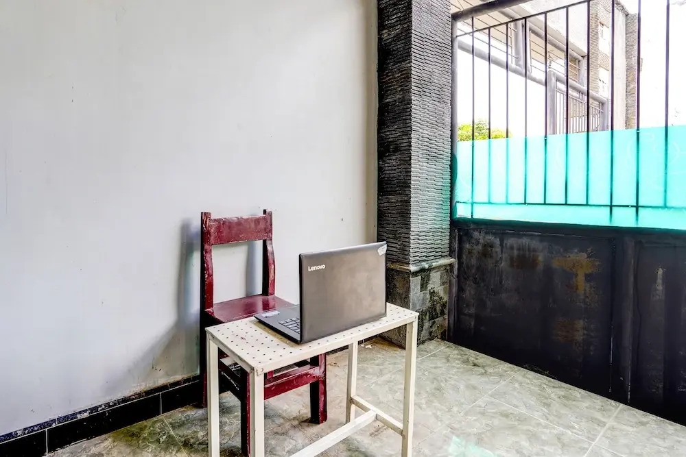 SPOT ON 92480 Iwn Homestay Syariah