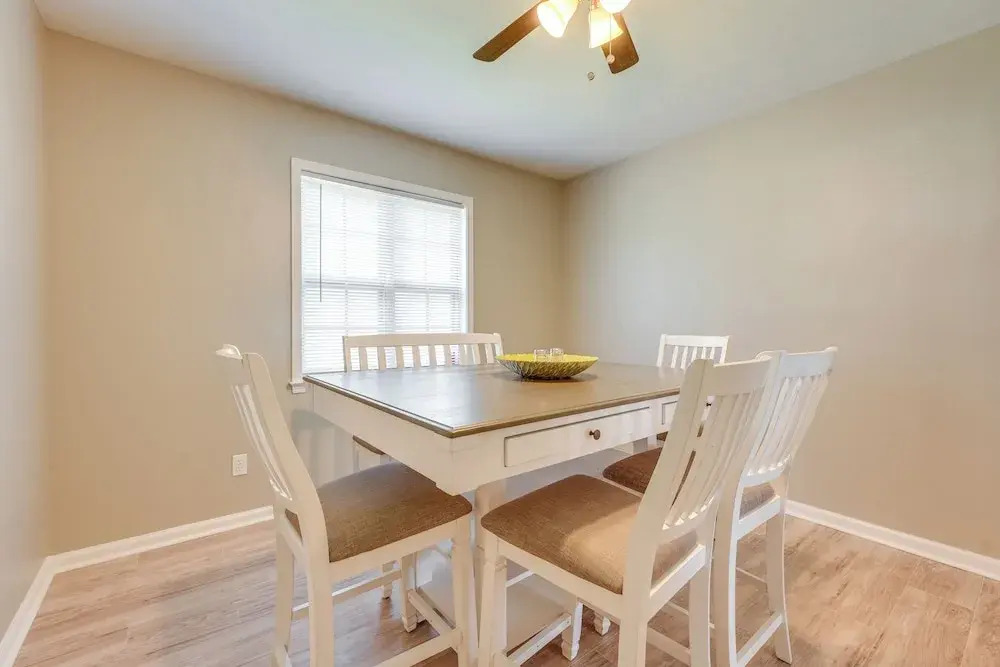 Memphis Vacation Rental - Walk to Graceland
