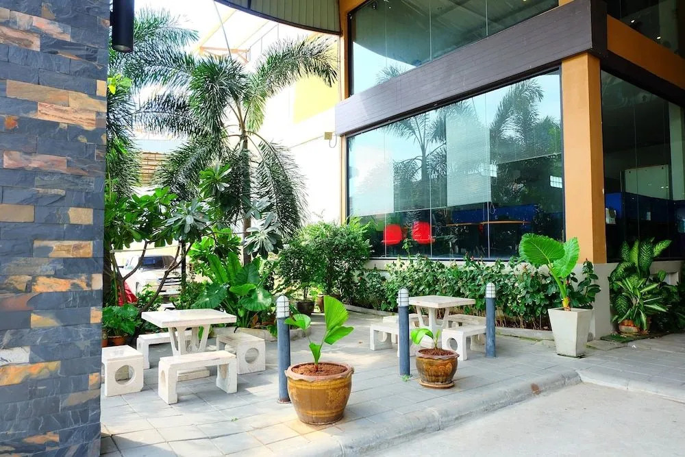 Chai Hotel Bangbo