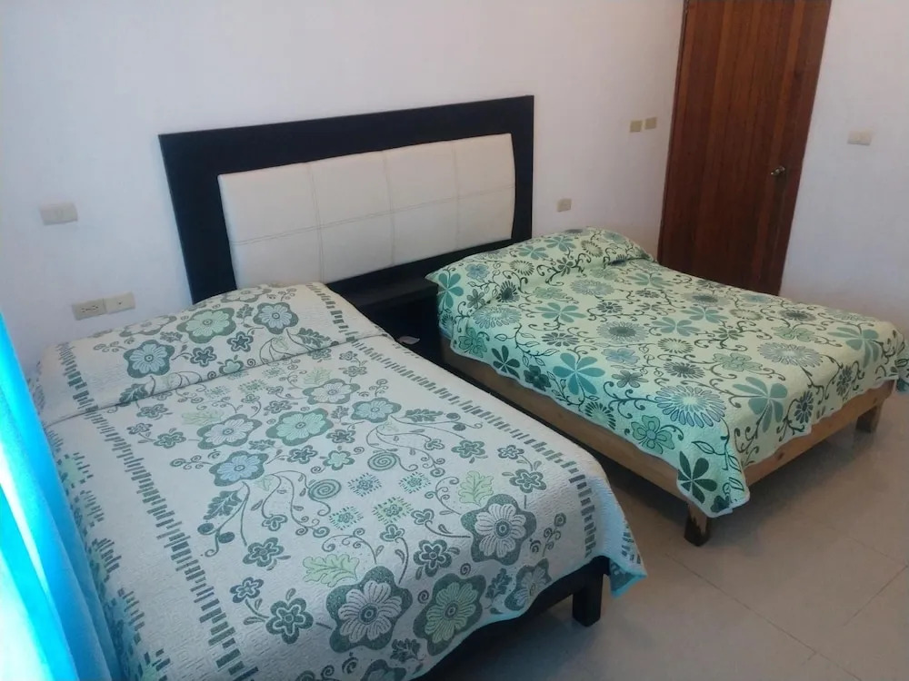 Hotel Atenas Inn