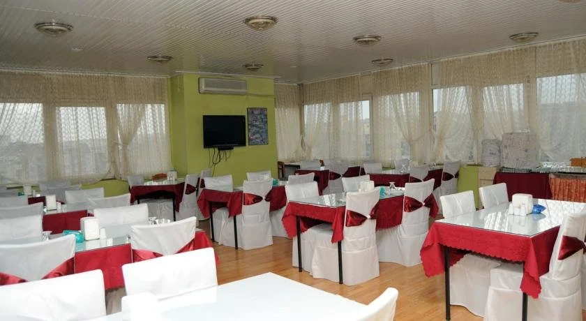 Mesut Hotel