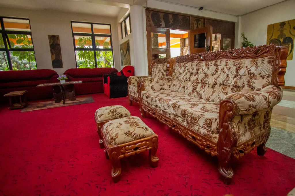 The Luke Hotel