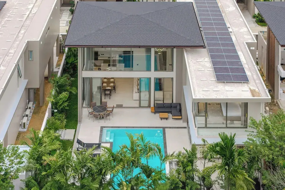 4BR Pool Villa Near Beach V200