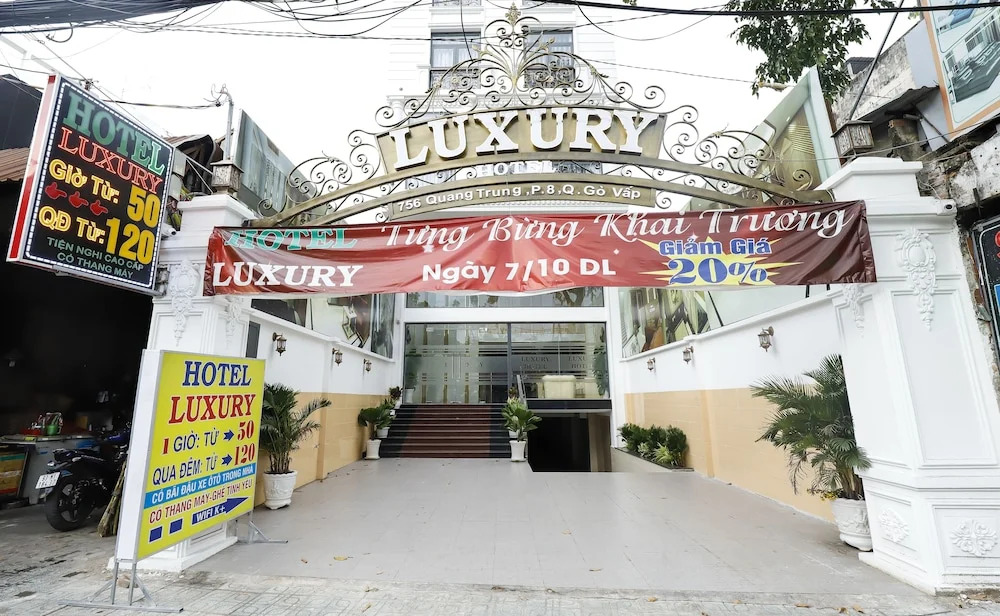 Luxury Hotel