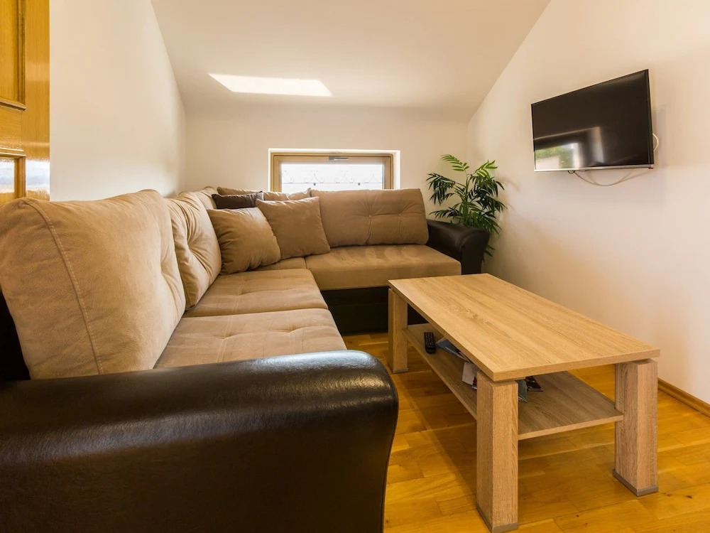 Apartment Pericic Zuti