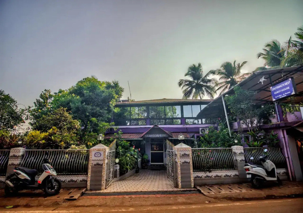 Azure De Goa