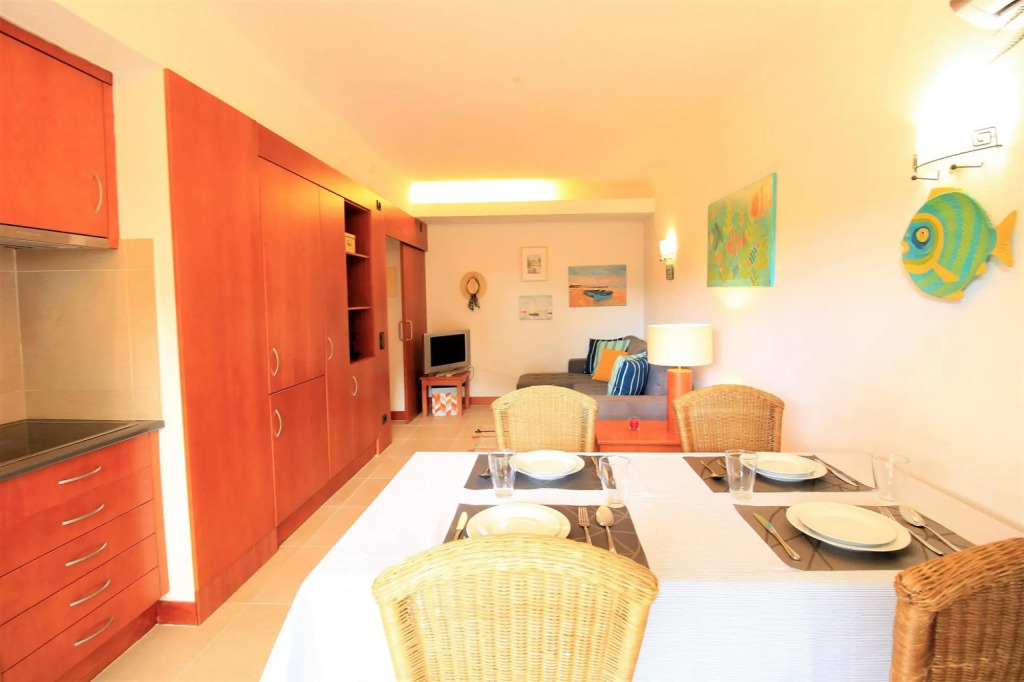 Vilamoura Cosy 3 With Pool by Homing