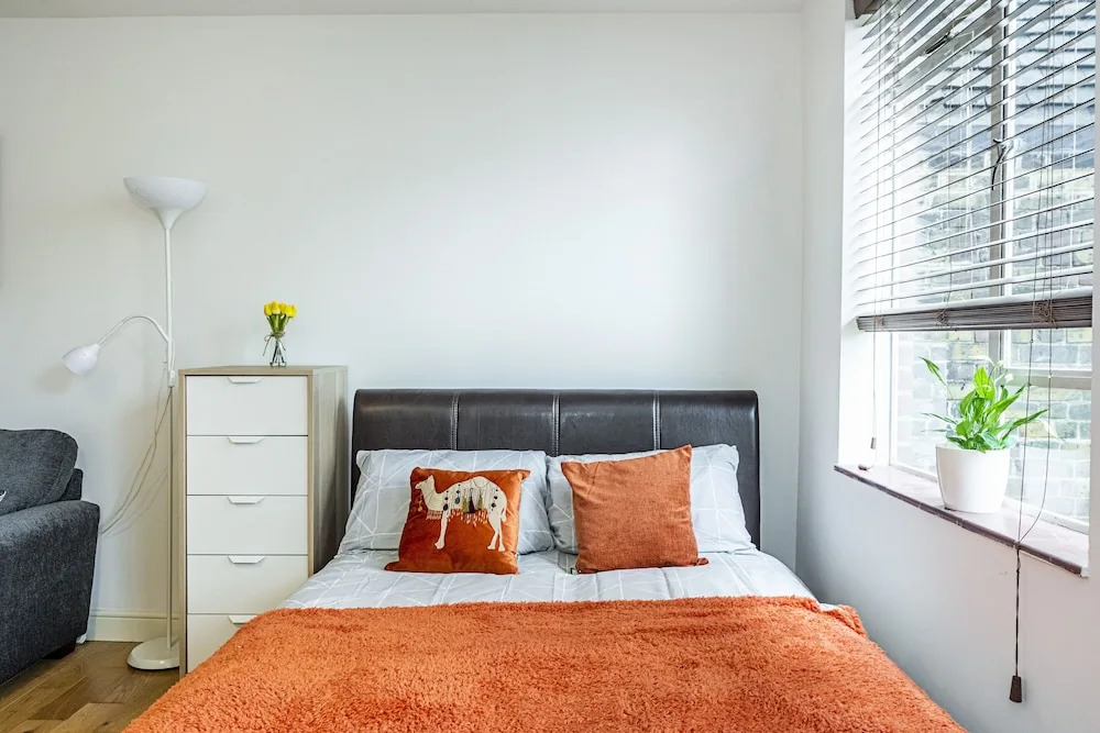Studio Flat near Victoria Station