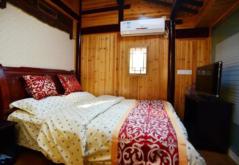 Huqinlou Inn