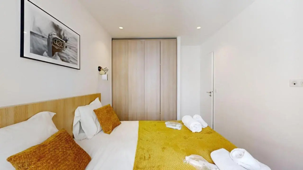 154 Suite Phil 1 BDR with Terrace Paris
