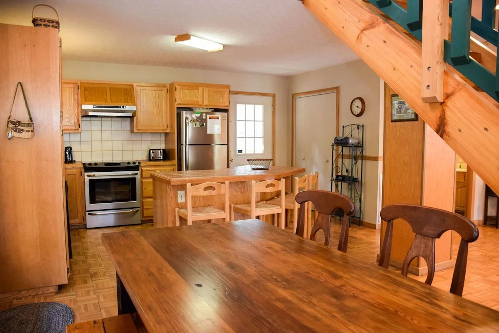 LAKE SONG - 2 Br Cabin