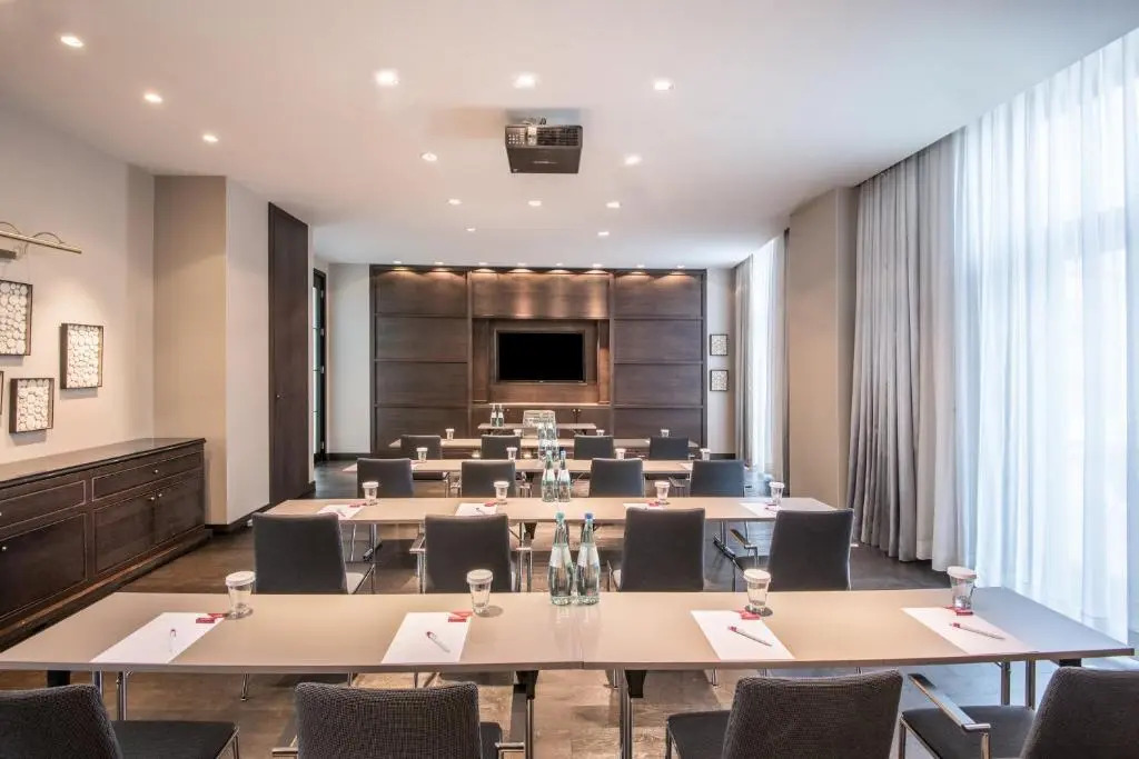 The Posthouse Berlin Potsdamer Platz- Leonardo Limited Edition