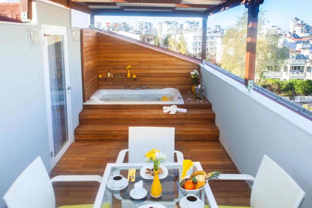 Letstay Hotel