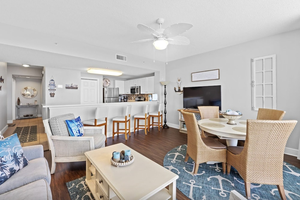 Majestic Beach Towers 1-1510