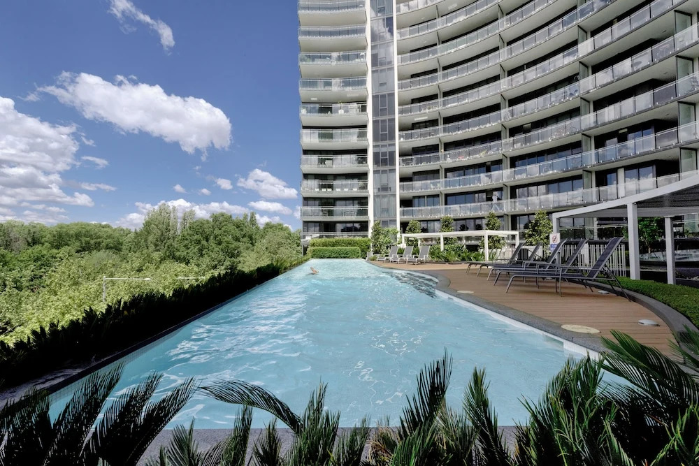 Birch Apartments