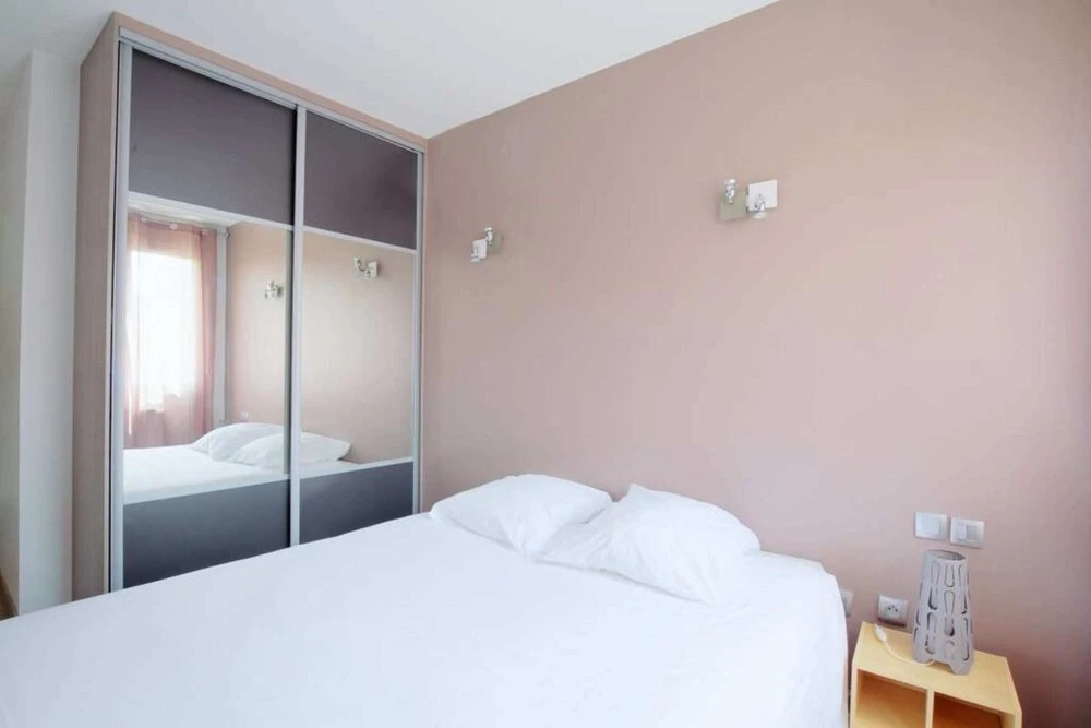 Newly Renovated Apartment: 6th District