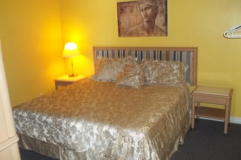 Stoco Lake Lodge