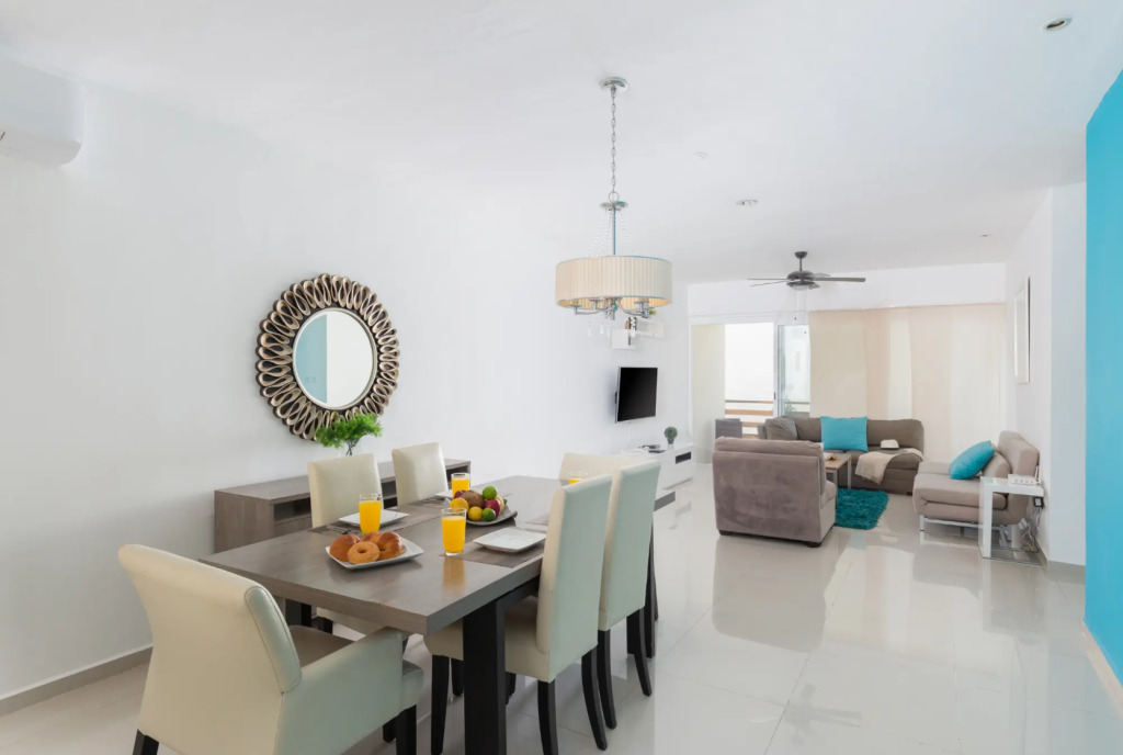 Stunning 3BR PH | Great Amenities & GYM | Best WiFi | 2 Stories